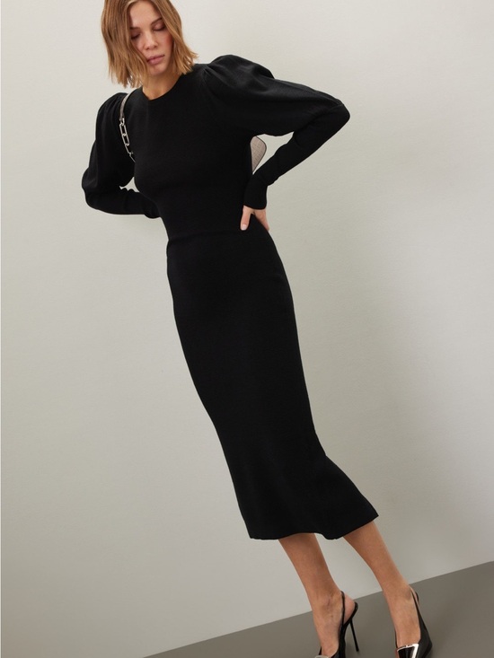 Toccin Dresses & Skirts - Toccin long sleeve puff sleeve midi dress black women’s medium